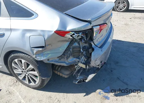 2015 Hyundai Sonata Sport z USA, uszkodzony, nr VIN 5NPE34AF5FH095027